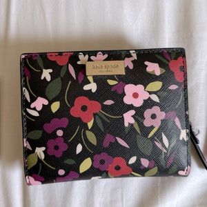 KATE SPADE NEW YORK laurel way boho floral small wallet